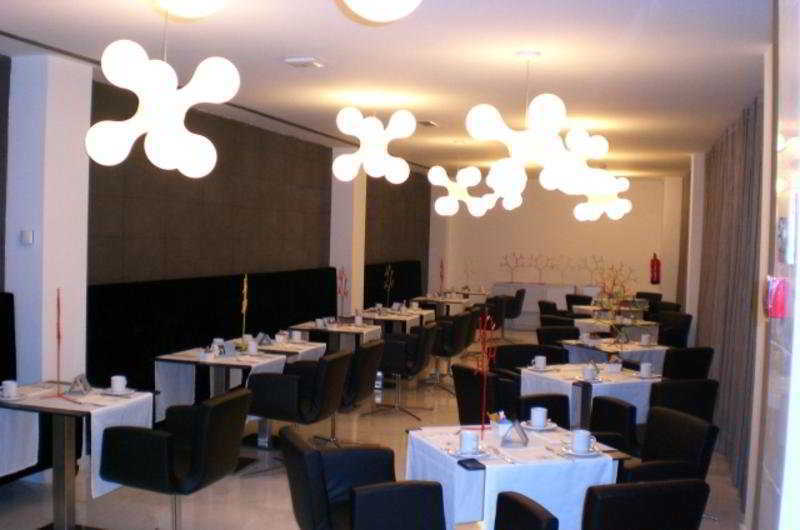 Ikonik Lex Hotel L'Hospitalet de Llobregat Restaurant photo